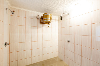 Банный комплекс «Юність» відгуки, лазня/сауна Дніпро Чечелівське район Пр. Кірова, 76-a, фото, адреса з картою проїзду.