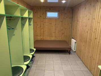 Банный комплекс «Юність» відгуки, лазня/сауна Дніпро Чечелівське район Пр. Кірова, 76-a, фото, адреса з картою проїзду.