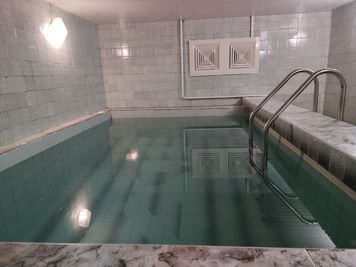 Біля каміна біля Оперного відгуки, лазня/сауна Дніпро центральний район вул. Фабра, 4, фото, адреса з картою проїзду.